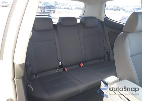 2007 Volkswagen Rabbit 2-Door from USA, damaged, VIN WVWBS71KX7W132041